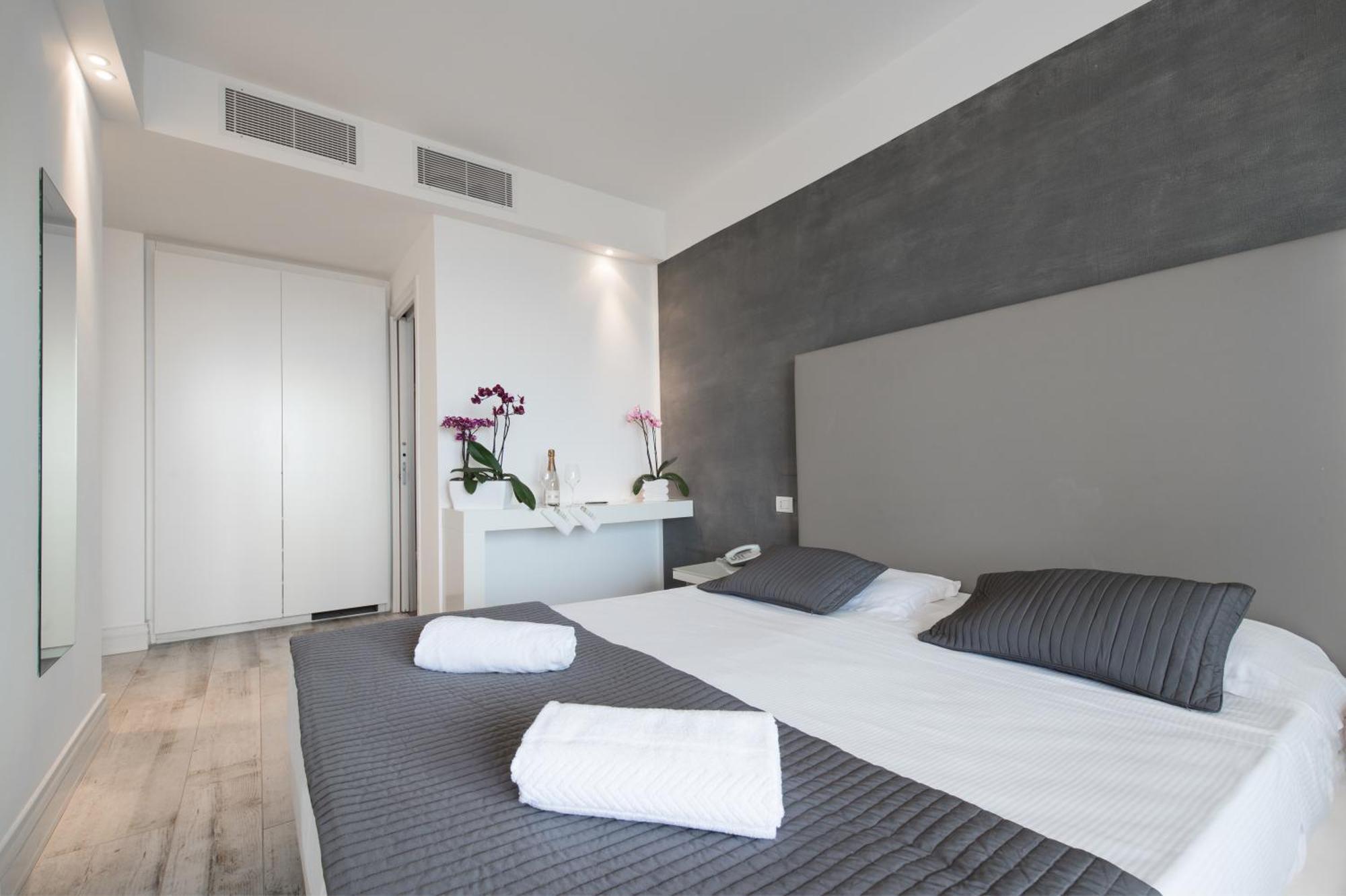 Double Room Partial Sea View
