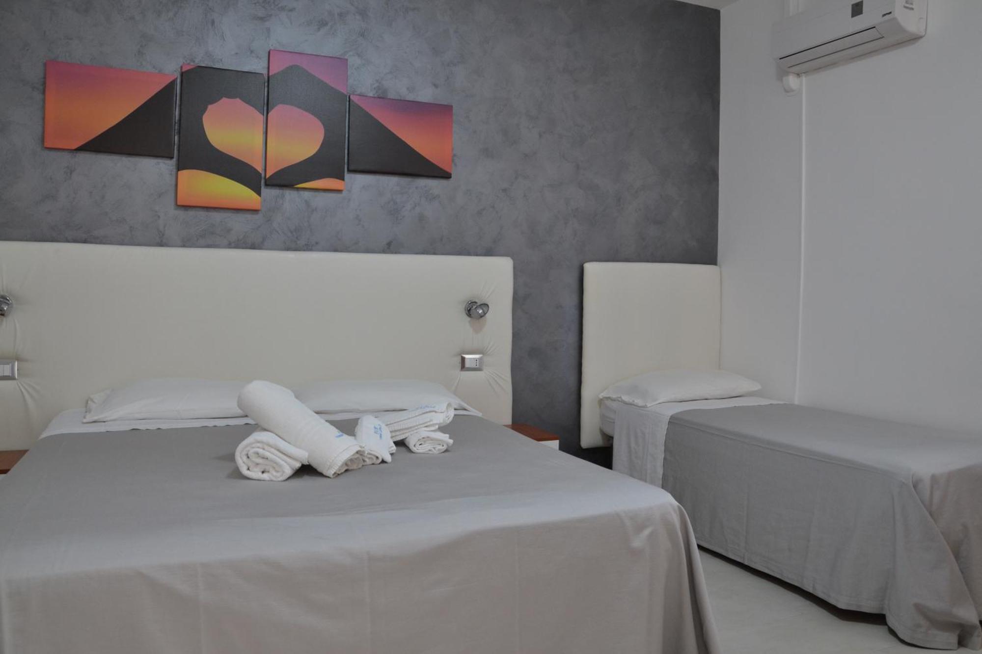 Double Room Private Bathroom