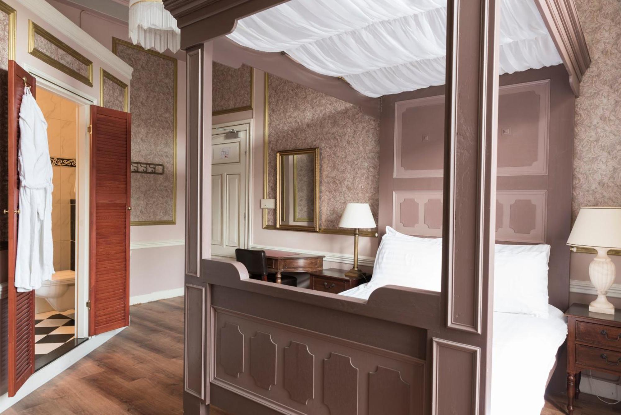 Deluxe Double Room Balcony