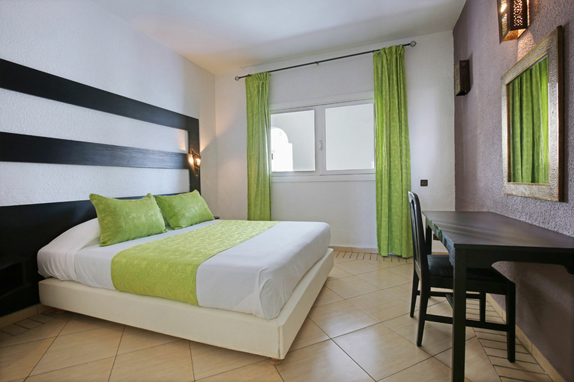Two-Bedroom Apartment,824931575:JPEG