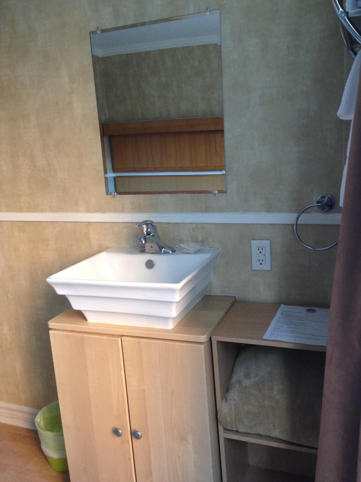Basic Room Double Bed