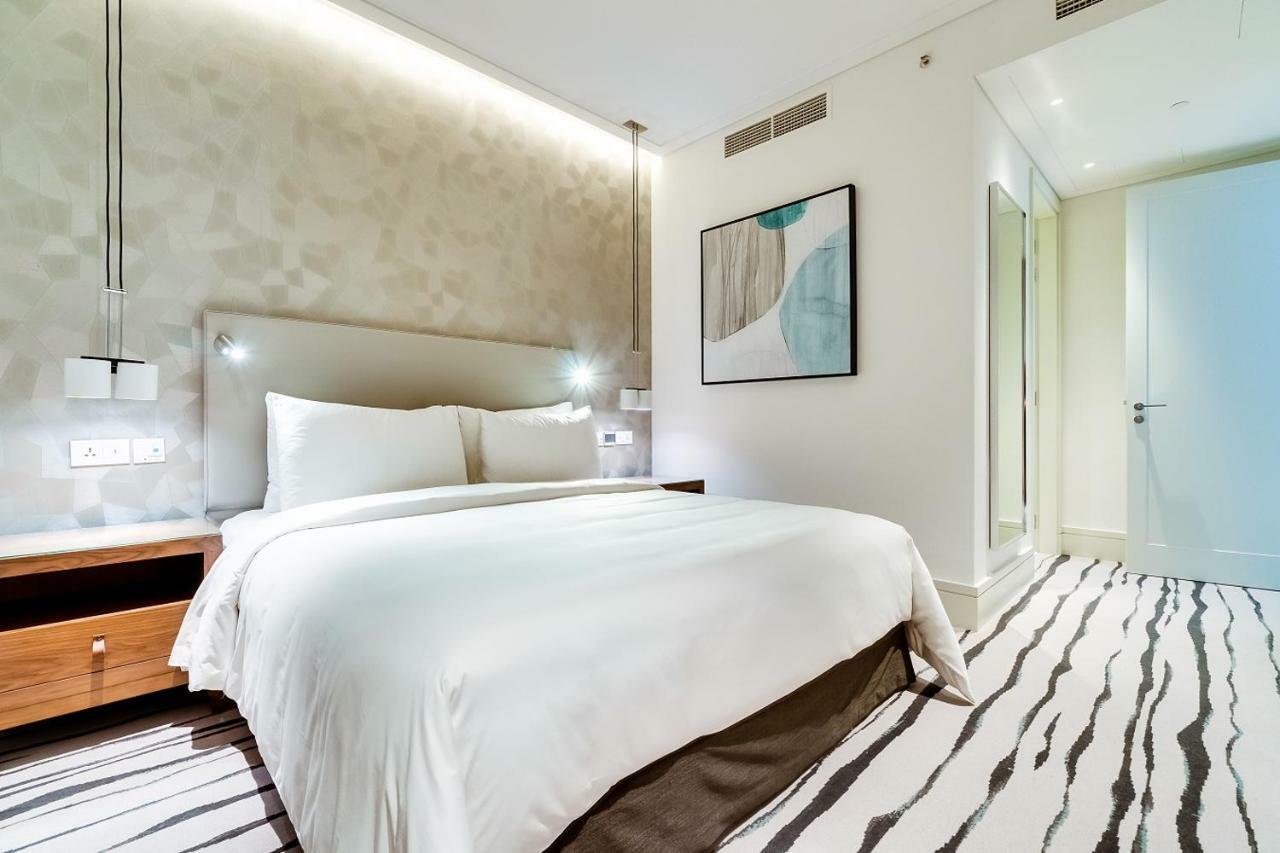 One-Bedroom Apartment City View