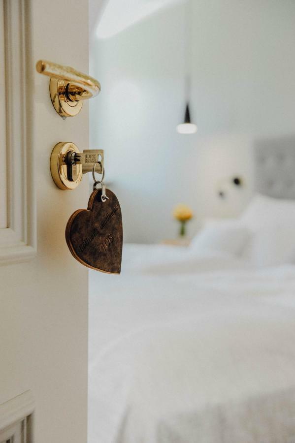 Double Room,827135384:JPEG