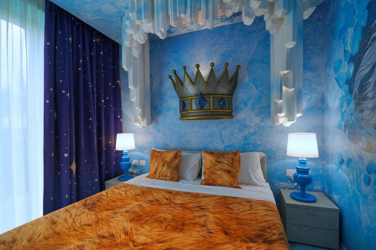 Magic Ice Castle Superior Room,827166695:JPEG