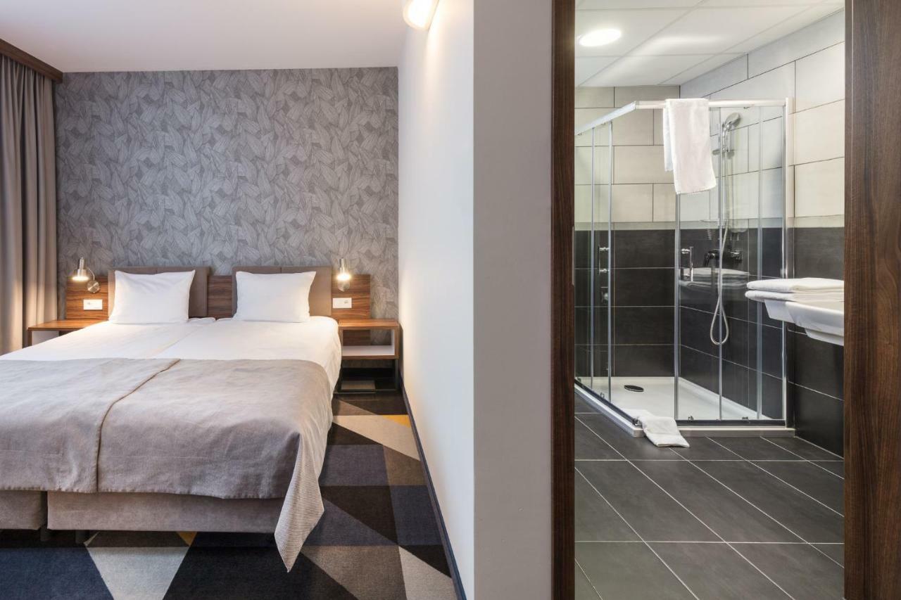 Double Room Private Bathroom