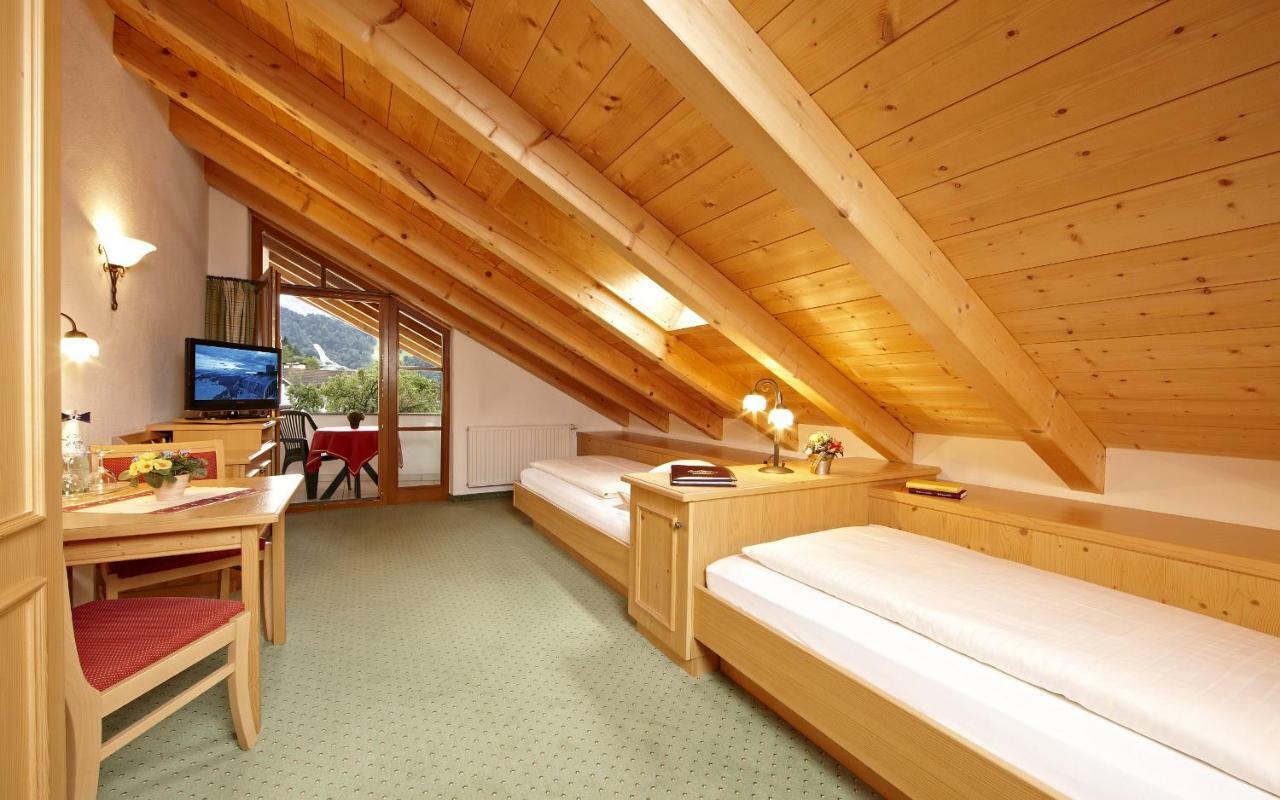Twin Room Balcony,76244531:JPEG