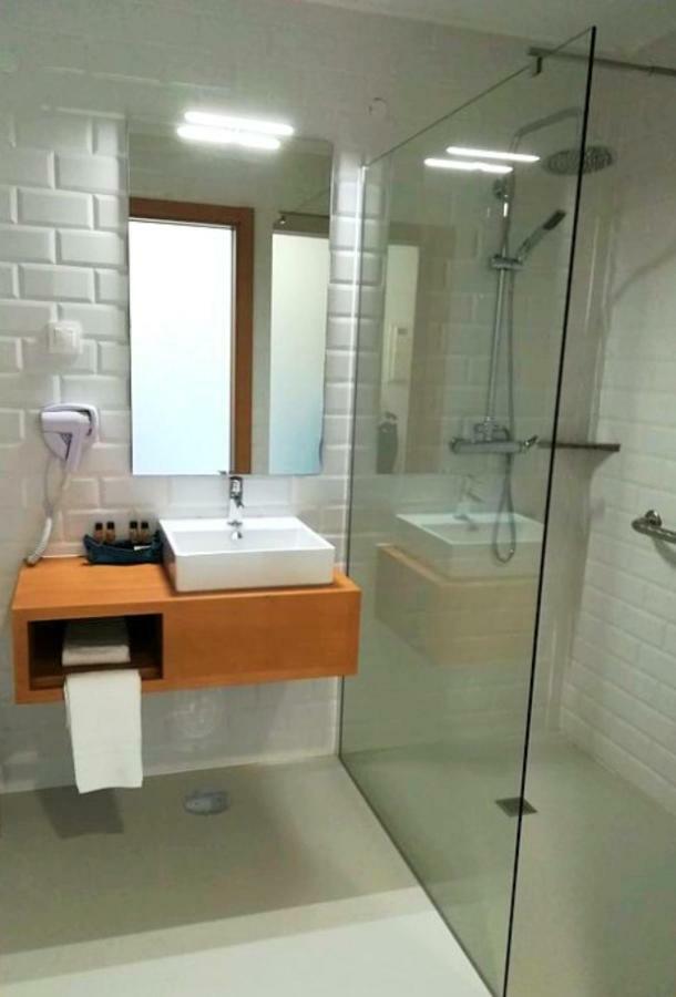 Double Room,828759683:JPEG