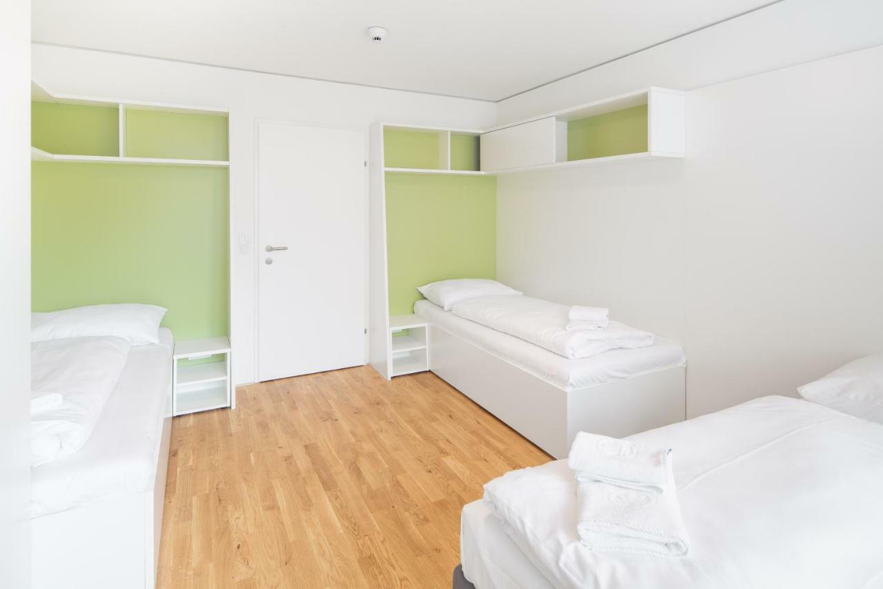Triple Room,828766574:JPEG