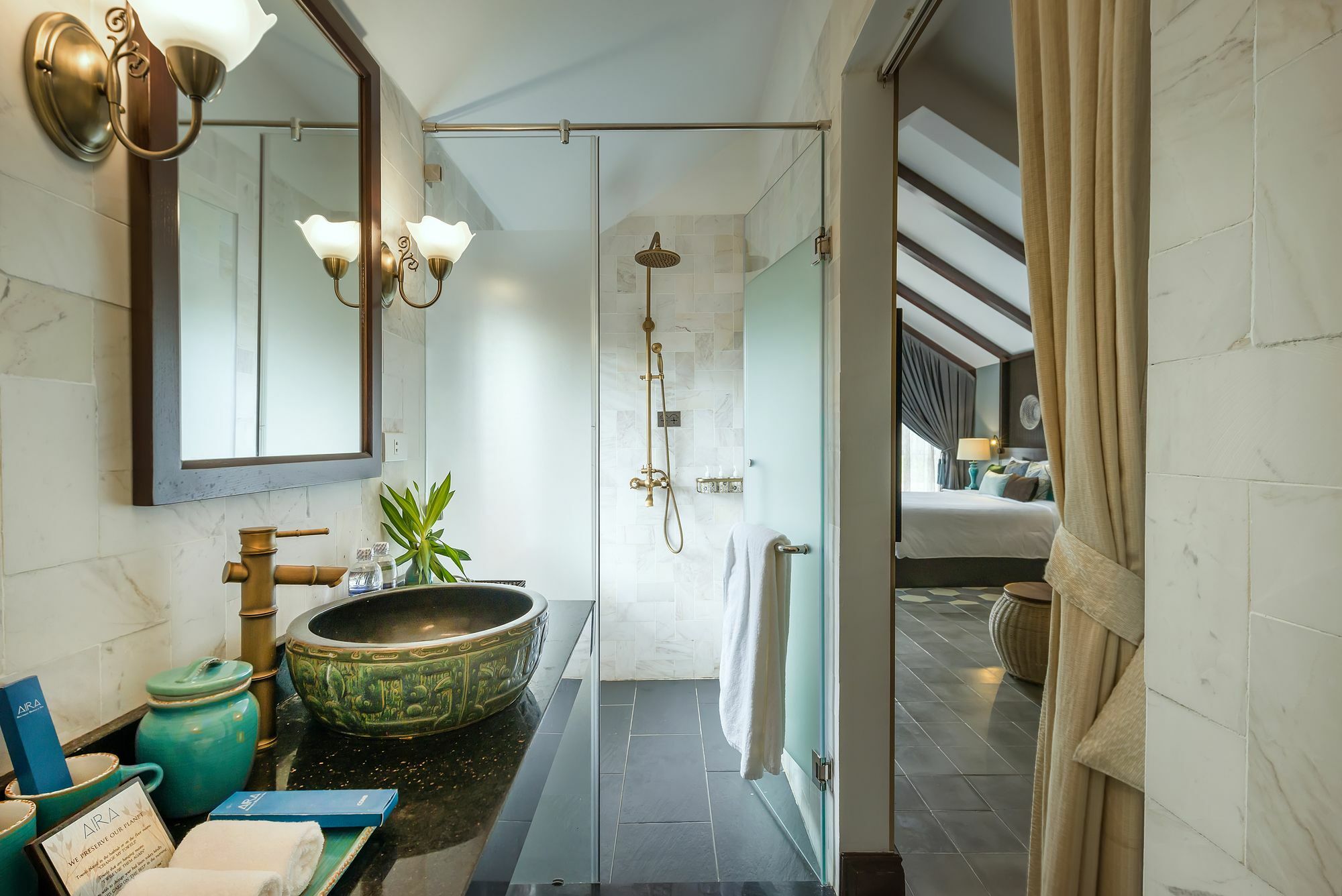 Suite Mansardée avec Balcon