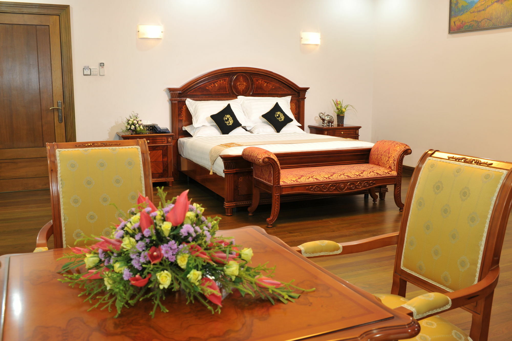 Luxury Suite