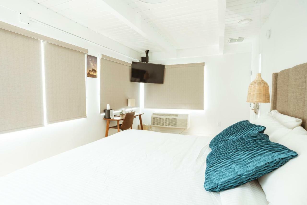 Standard King Room,829830506:JPEG