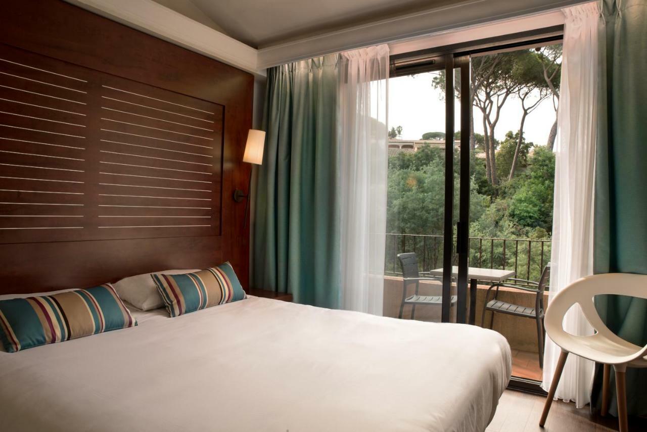 Club Double Room on the Hillside