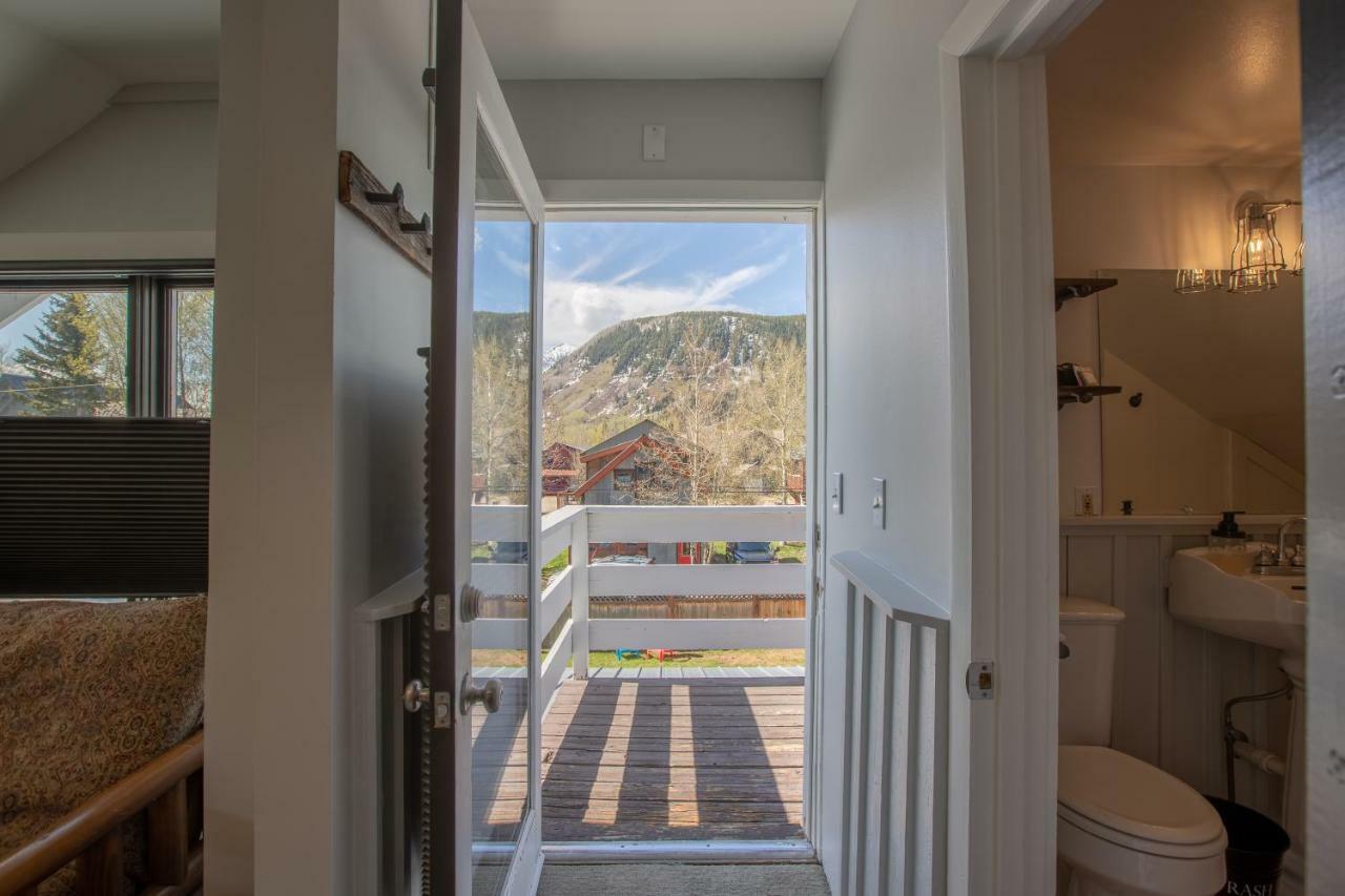 Queen Room Balcony