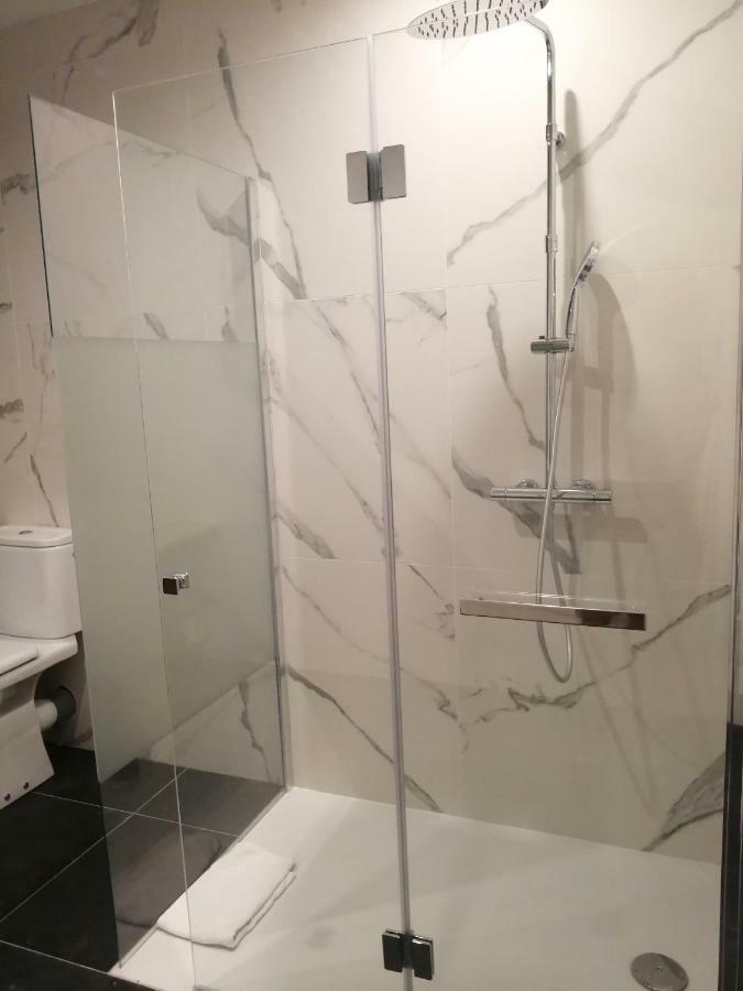 Double or Twin Room Disability Access,830292350:JPEG