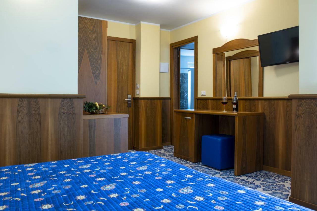 Double or Twin Room Balcony