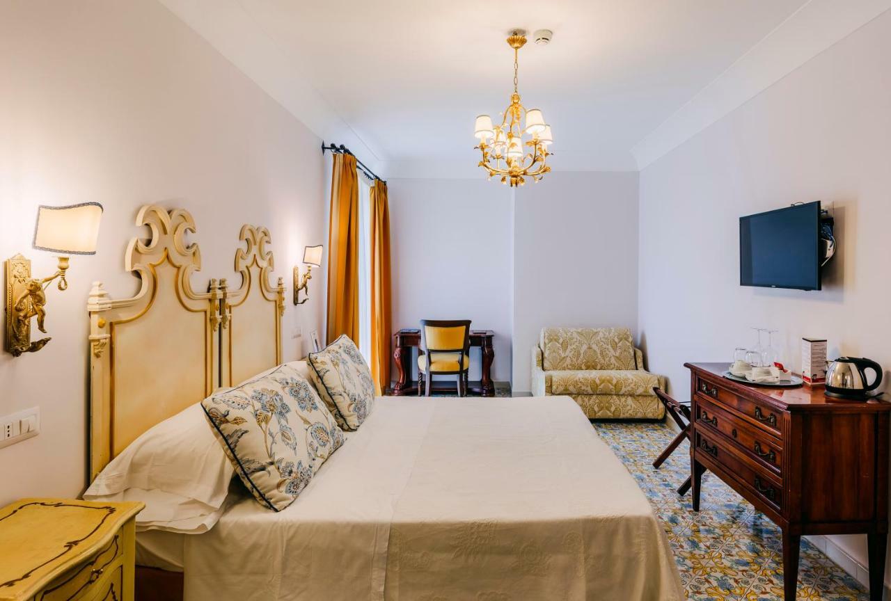 Comfort Double or Twin Room Partial Sea View