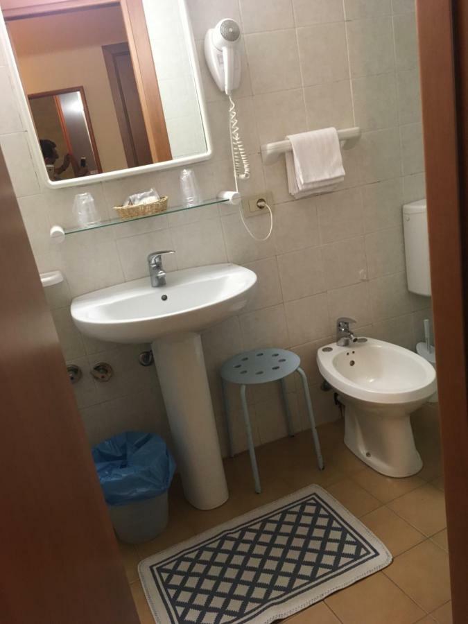 Economy Twin Room,830670842:JPEG
