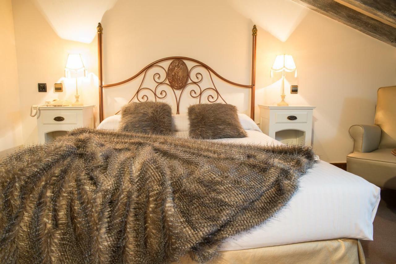 Double or Twin Room Romantic,1228033241:JPEG