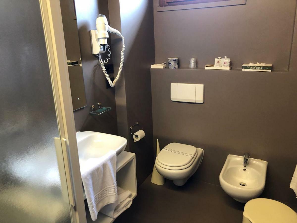 Large Single Room