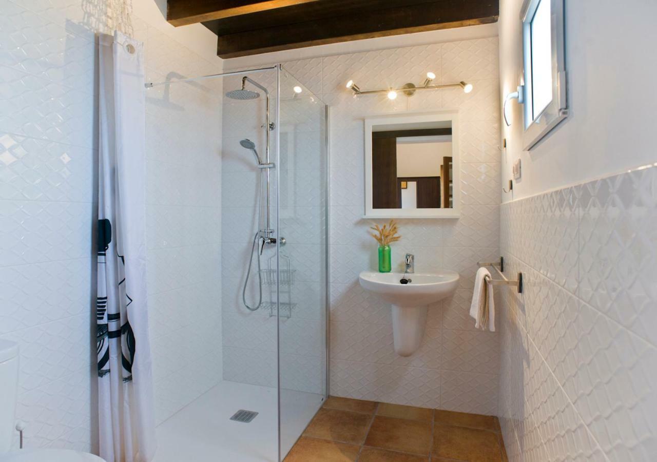 Twin Room Private Bathroom