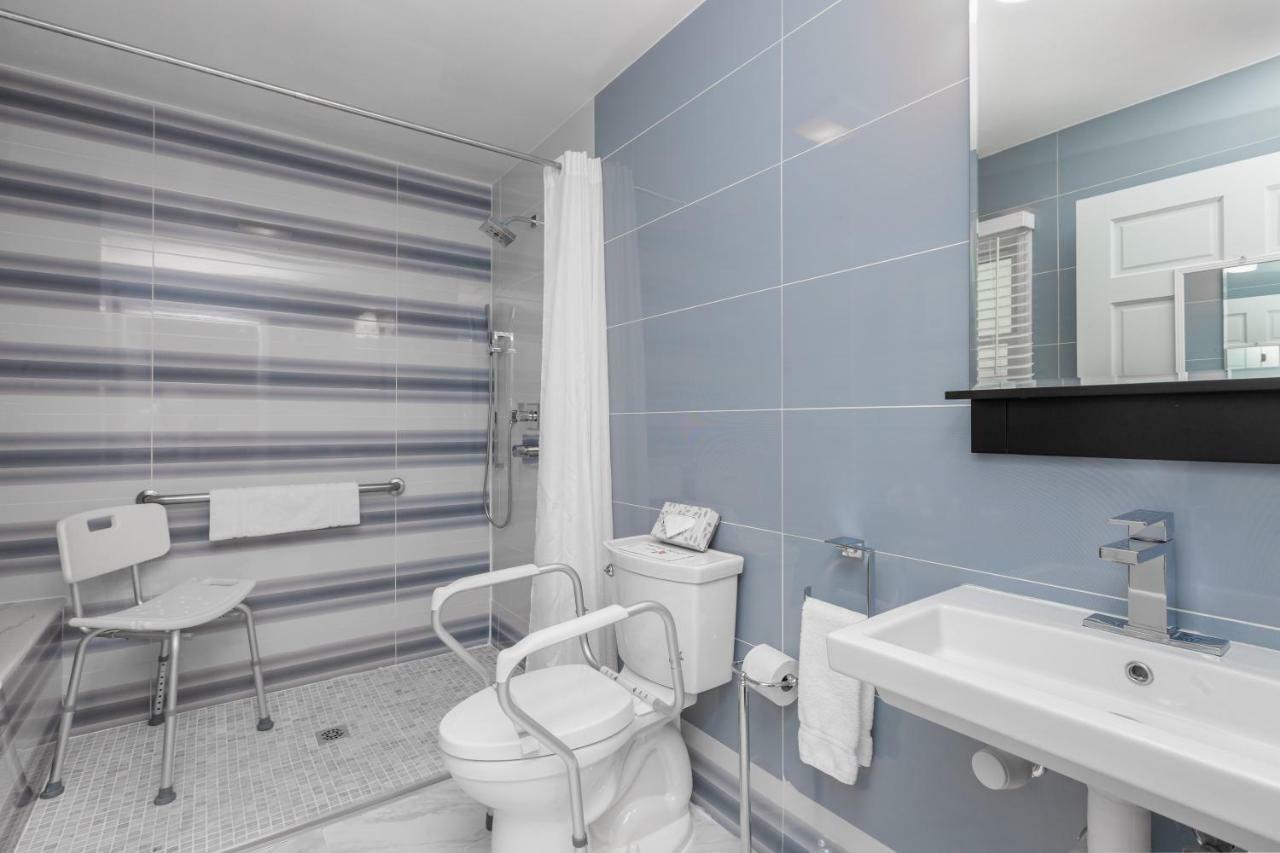 King Room Roll Shower Disability Access