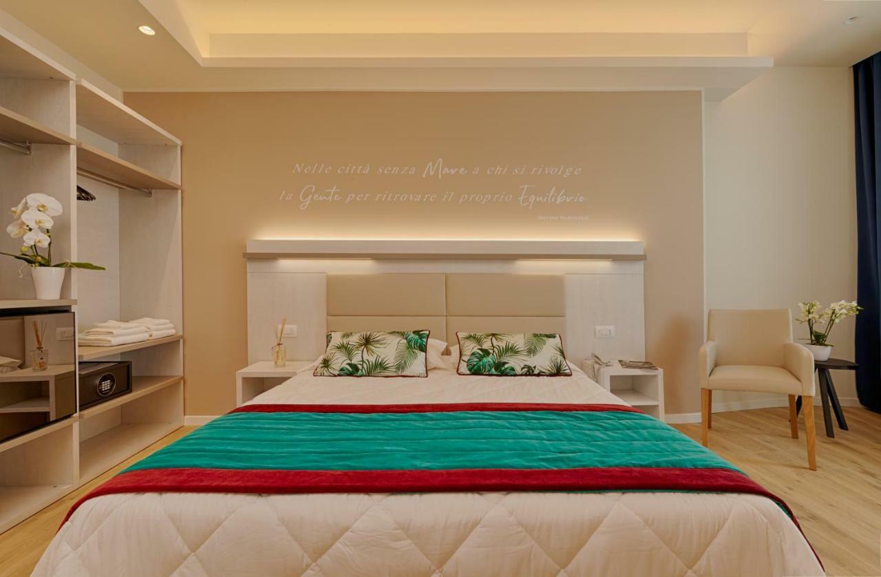 Deluxe Double or Twin Room Sea View