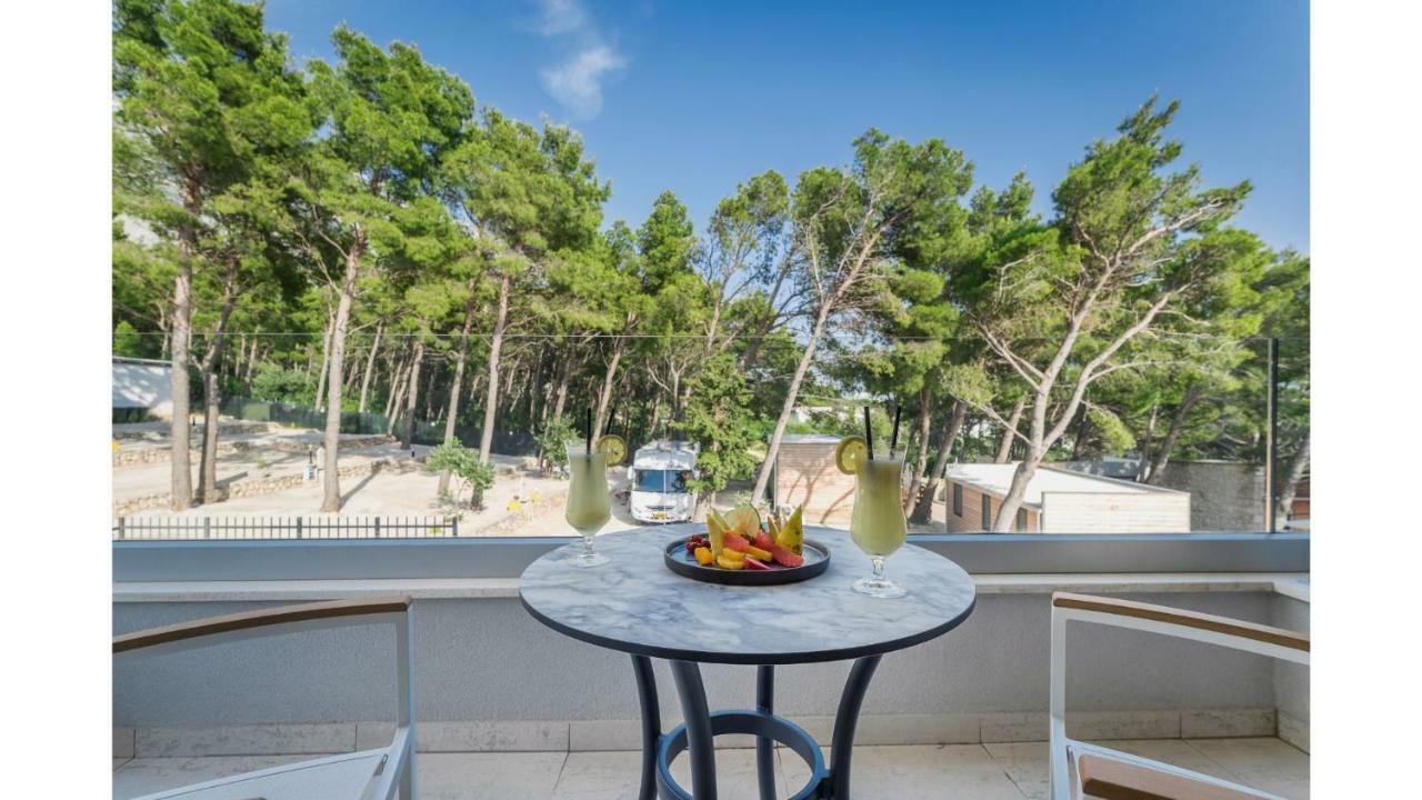 Deluxe Double Room Balcony Park View