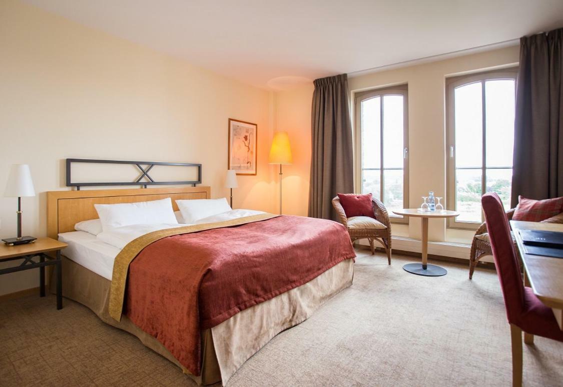 Double Room,1588033509:JPEG