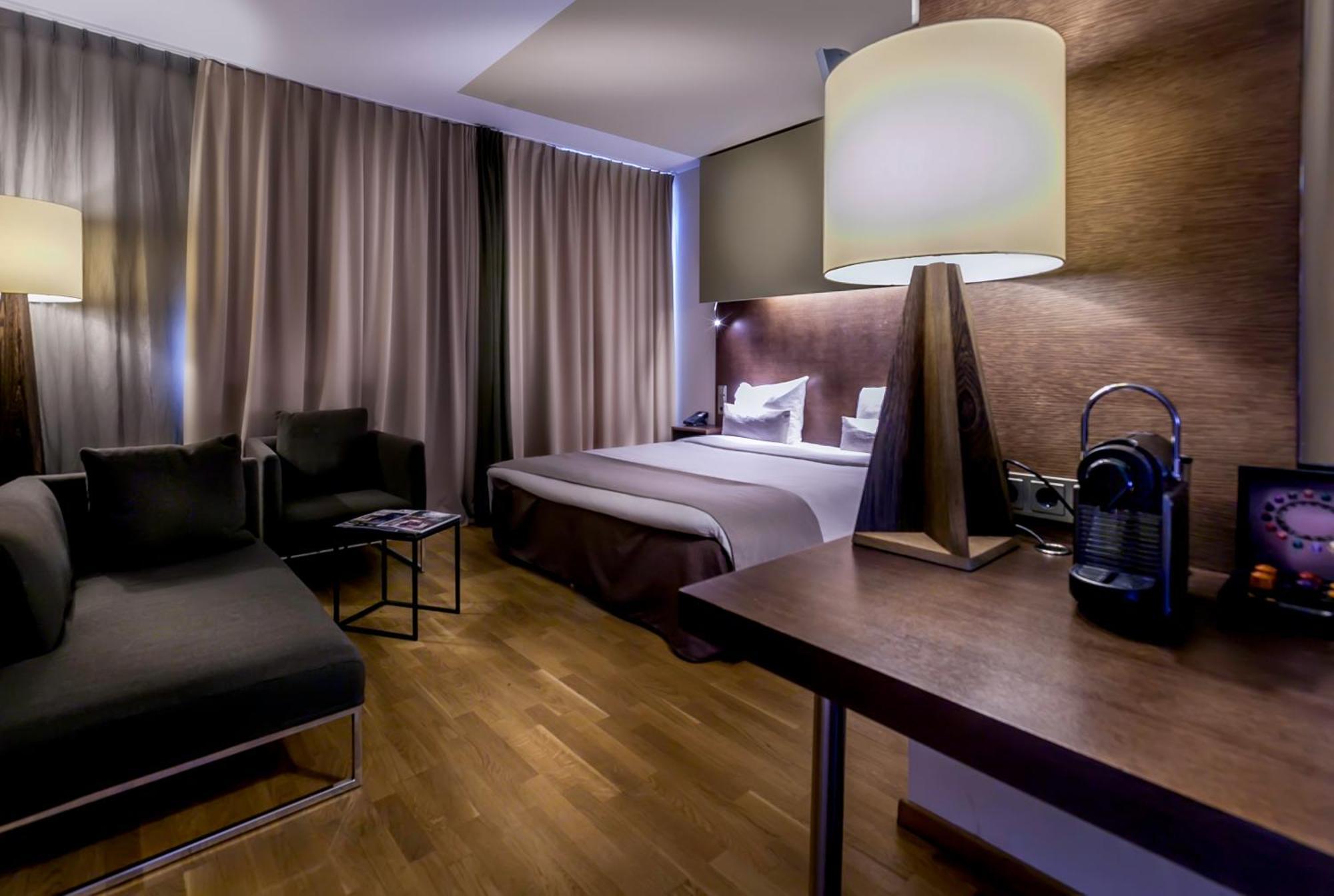Double Room,1433875243:JPEG