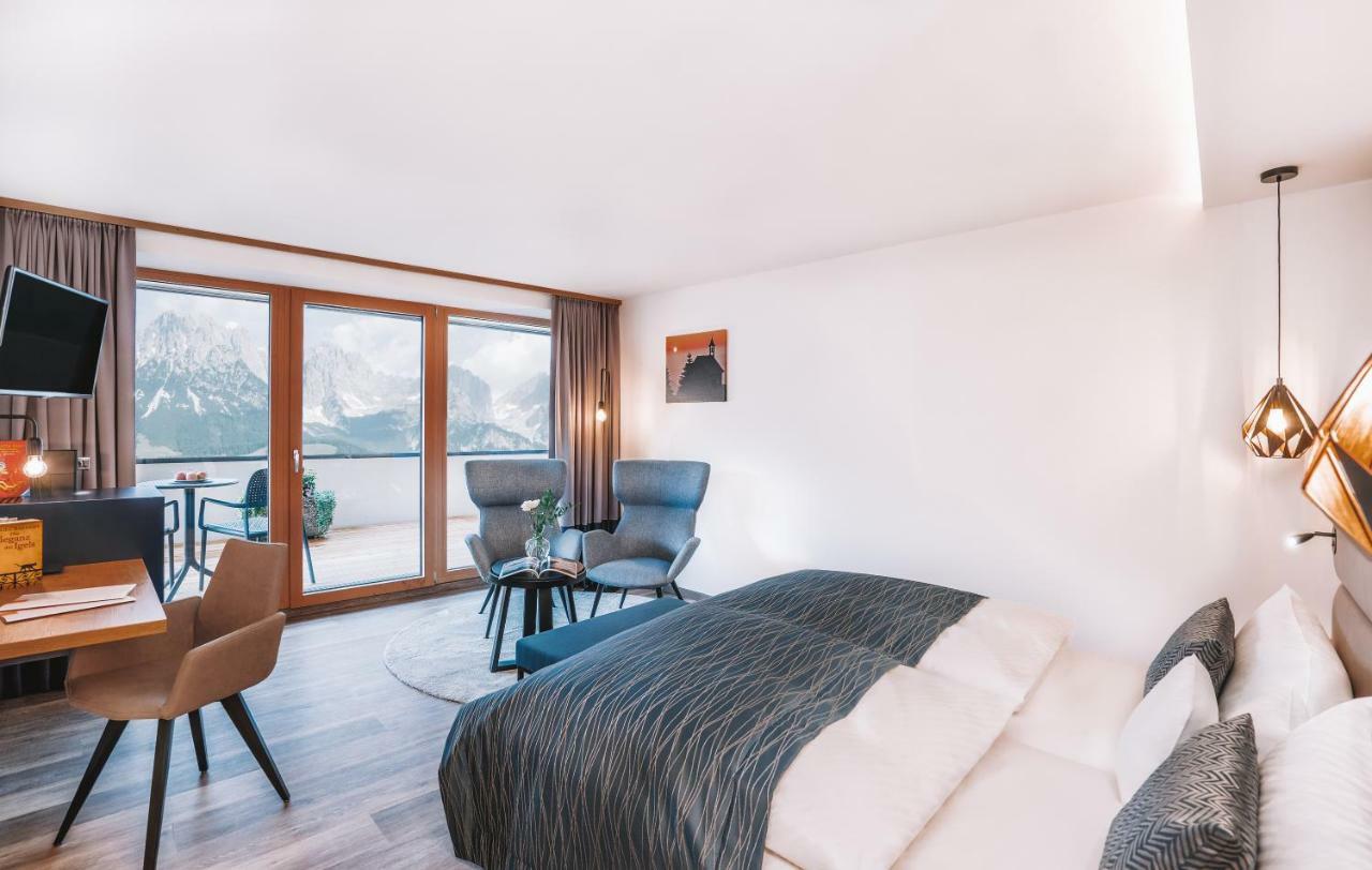 Double Room with Mountain View,1206575602:JPEG