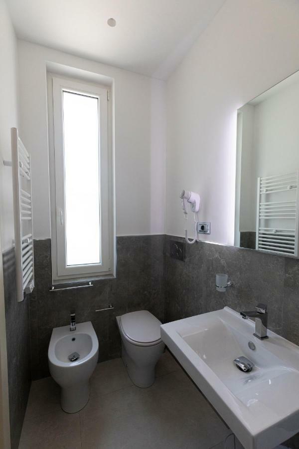 Single Room Private Bathroom