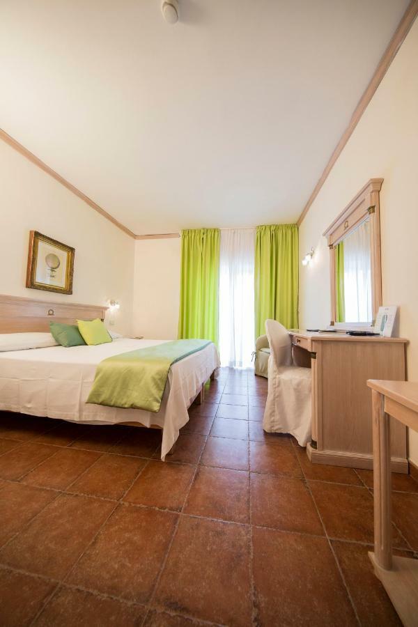 Double or Twin Room,1216148230:JPEG