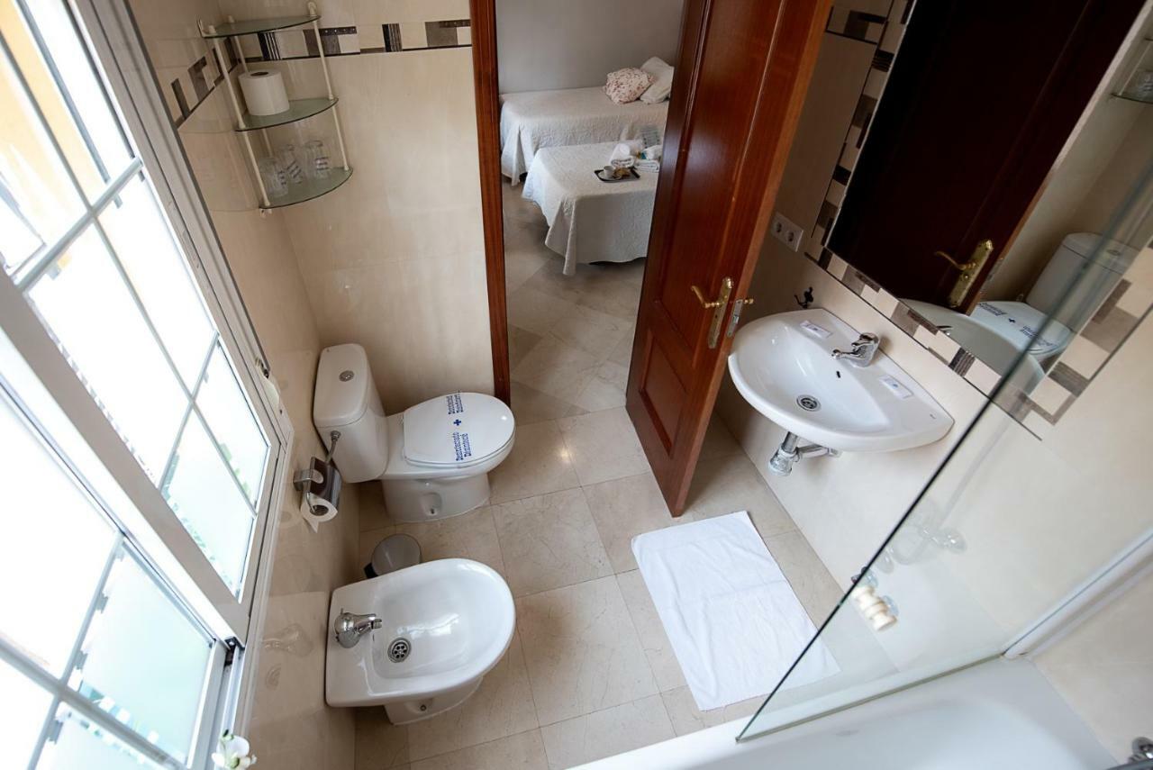 Triple Room Private Bathroom