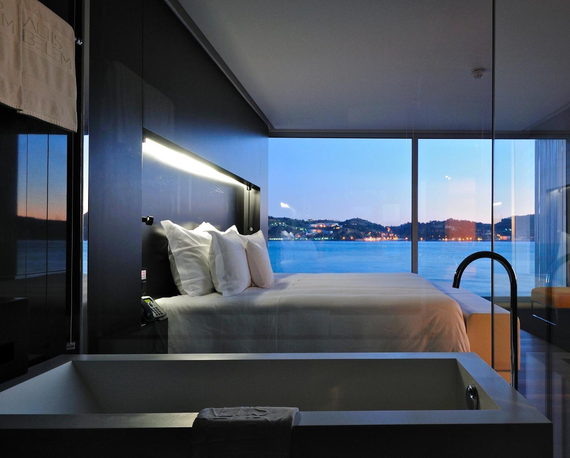 King Room Balcony,1274354221:JPEG