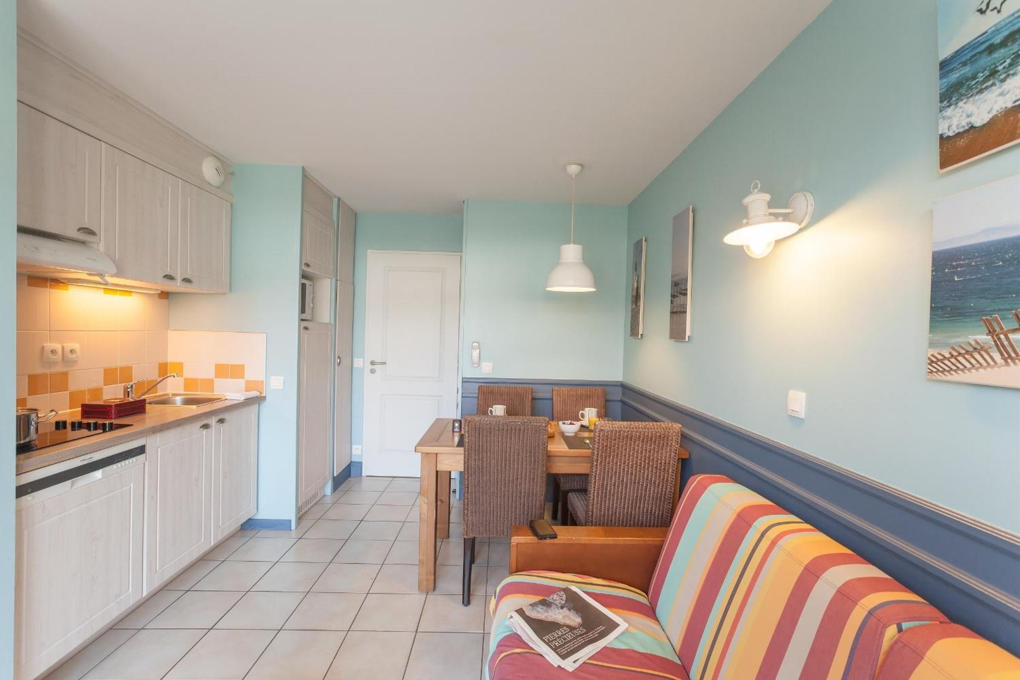 One-Bedroom Apartment Terrace or Balcony,1279251529:JPEG