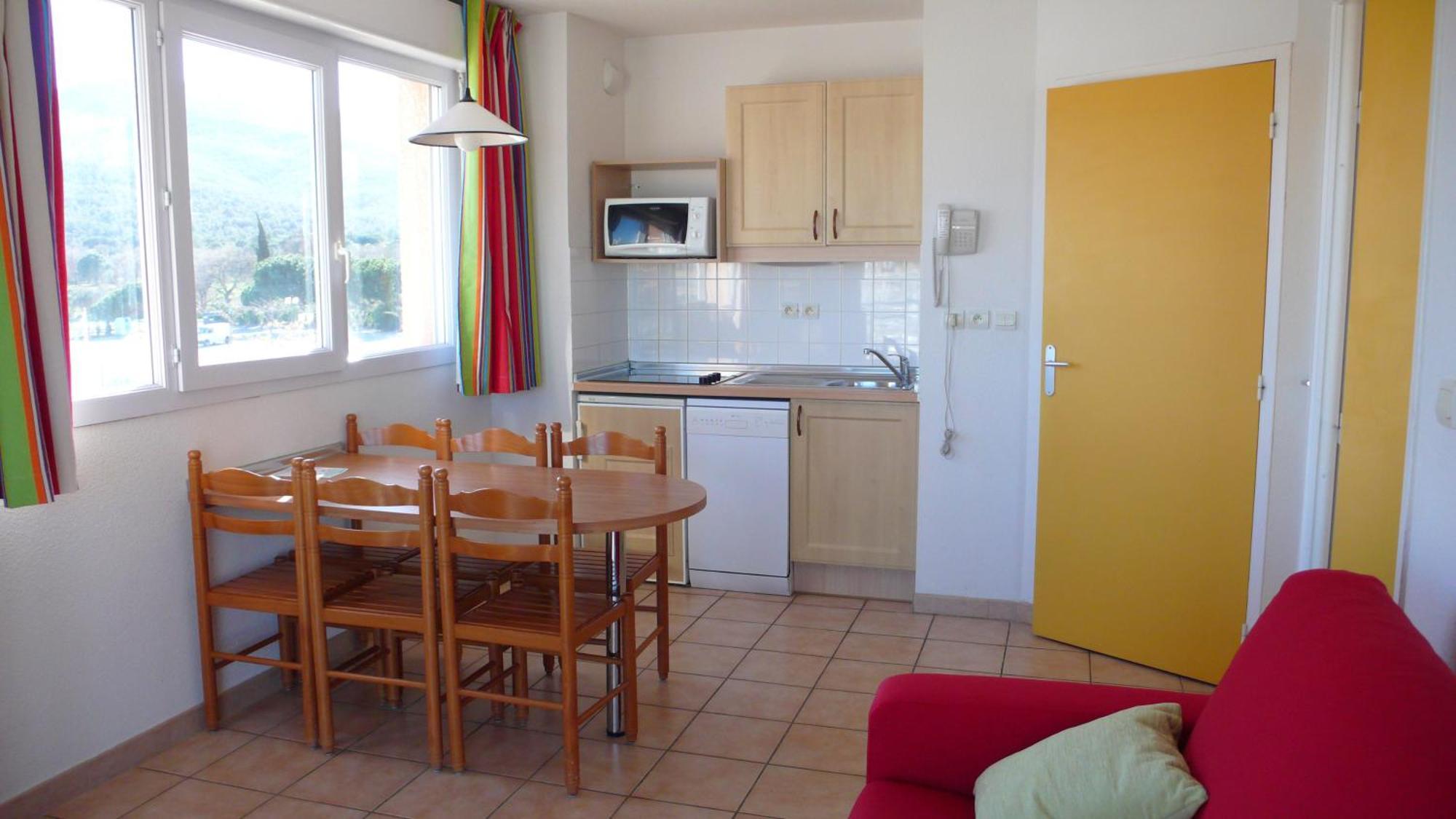 One-Bedroom Apartment - Mountain Side,1279307776:JPEG