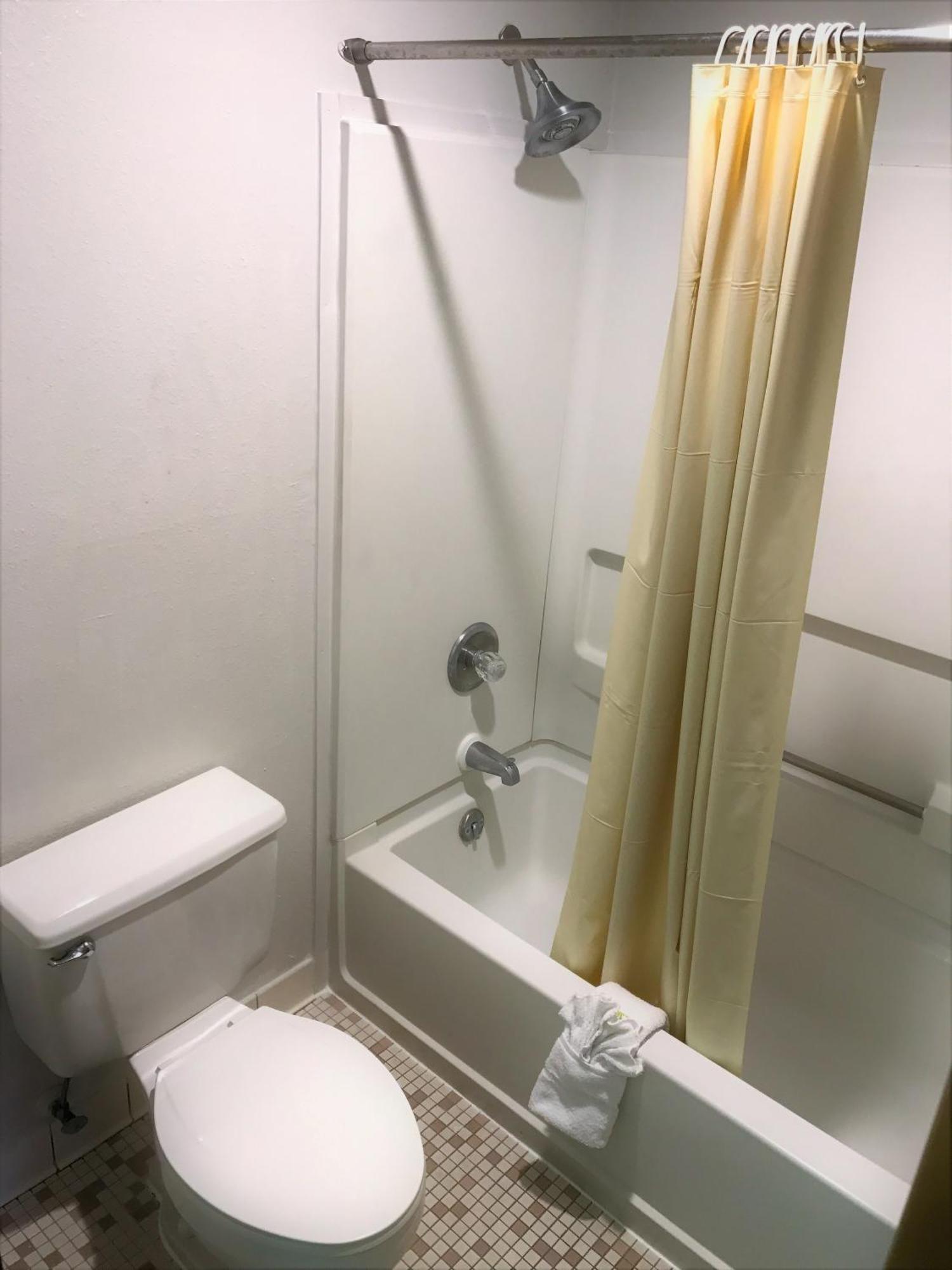 Double Room Two Double Beds Smoking