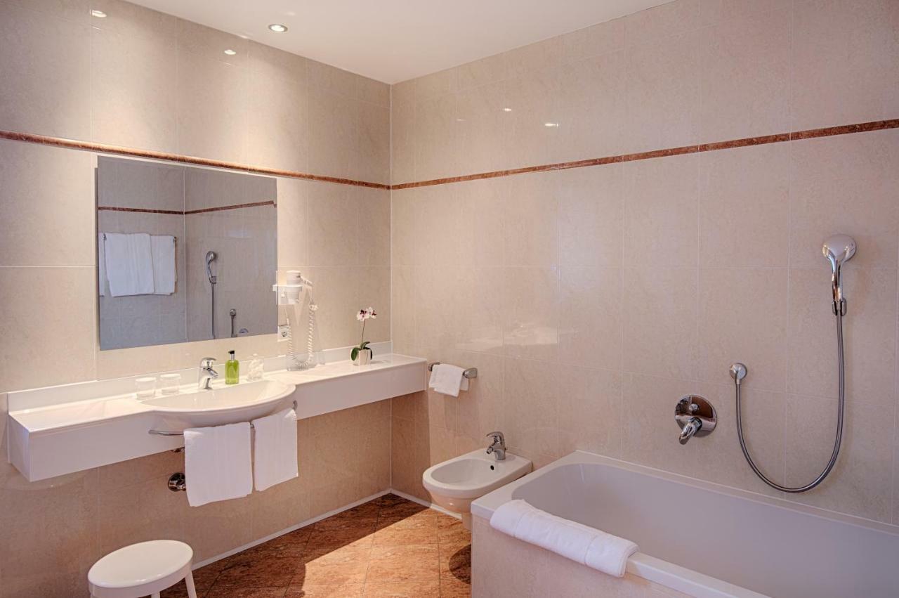 Junior Suite,1617468515:JPEG