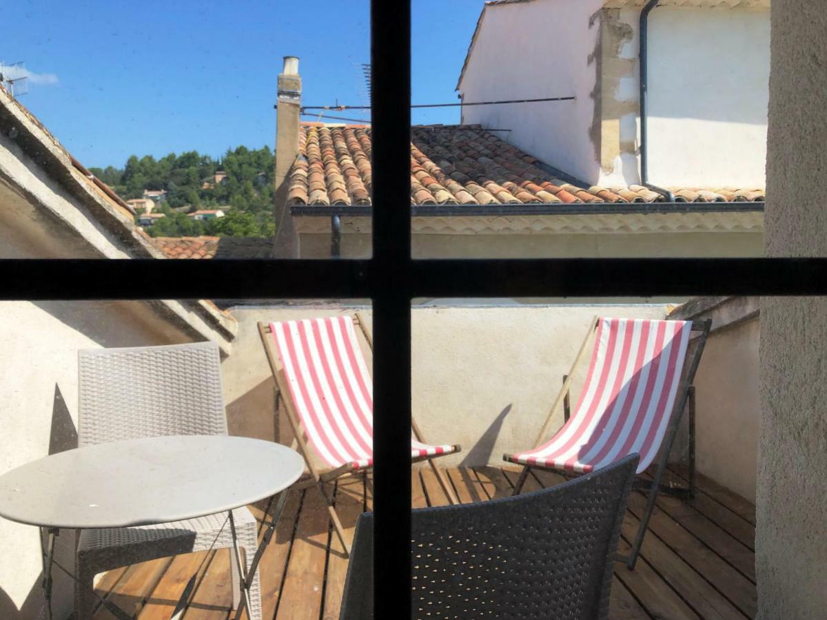 Studio Terrace,847250717:JPEG