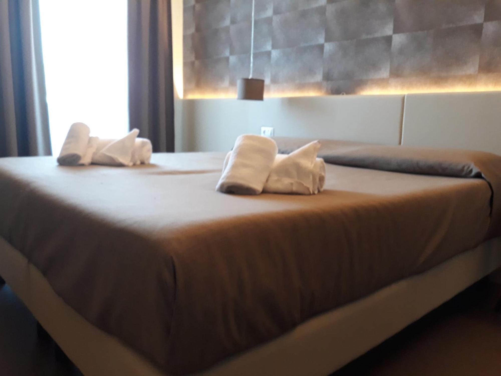 Double Room,1091472102:JPEG