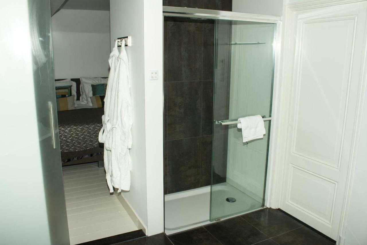 Double Room Private Bathroom