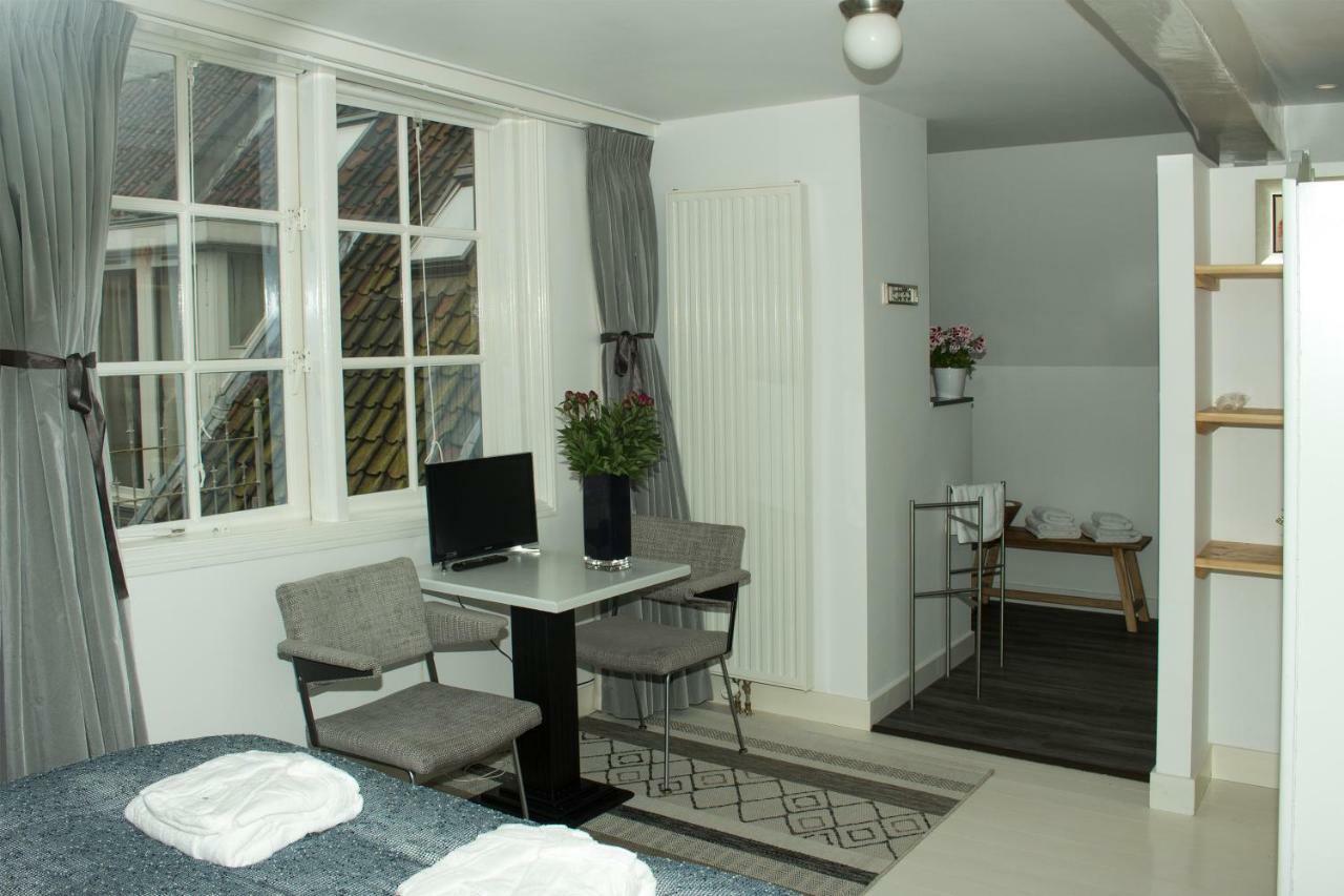 Double Room Private Bathroom