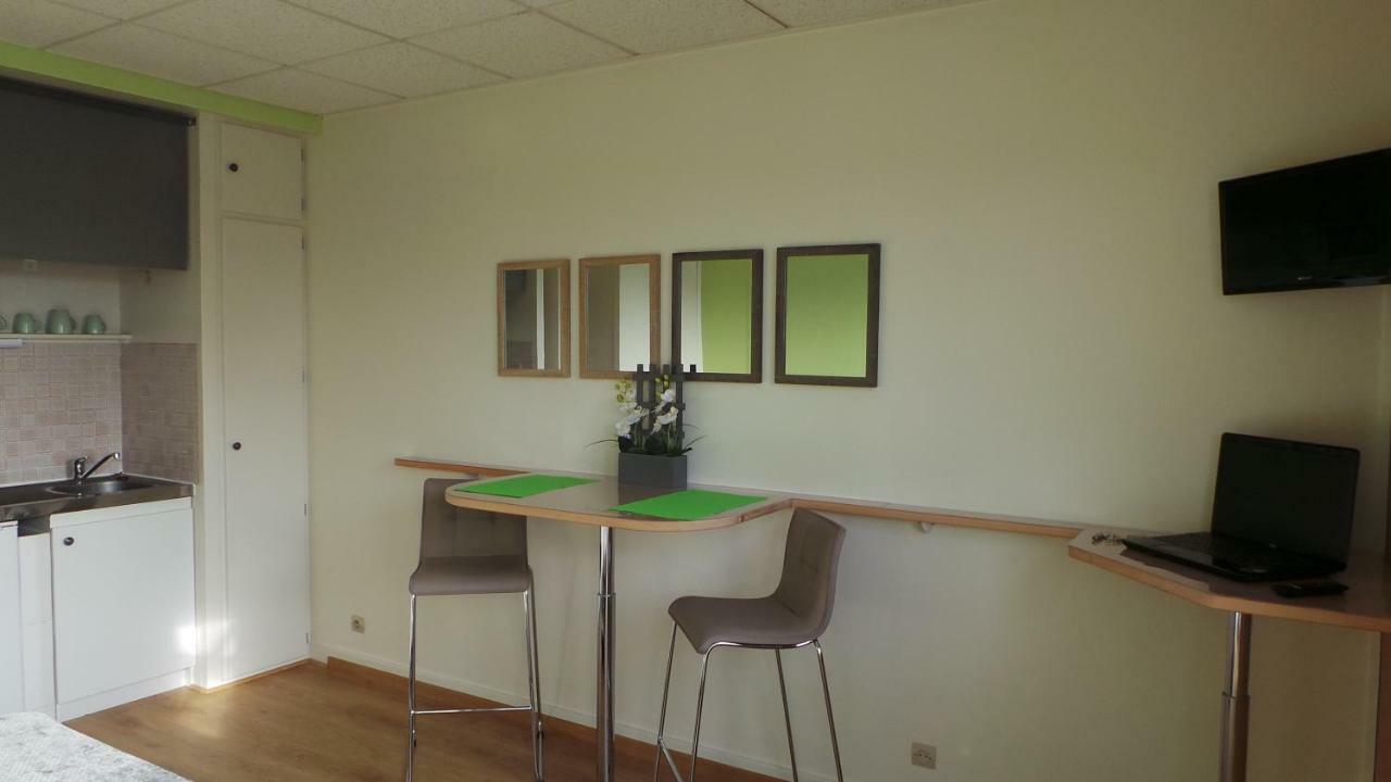 Studio Apartment,854099129:JPEG