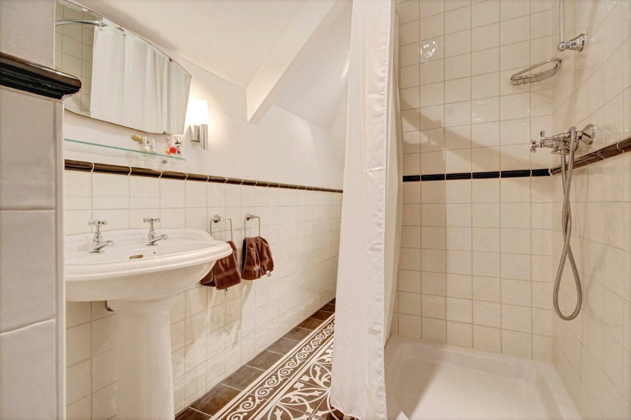 Double Room Private Bathroom,851077865:JPEG