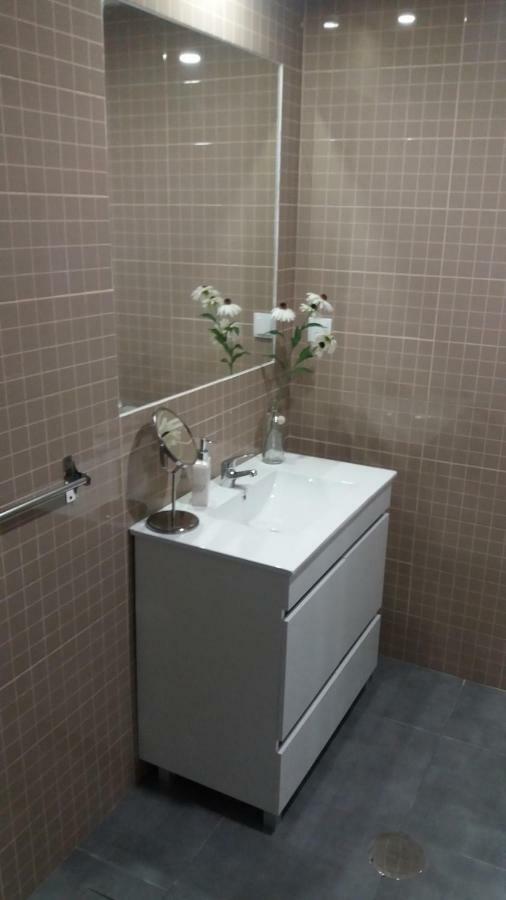 Twin Room with Private Bathroom,852312233:JPEG