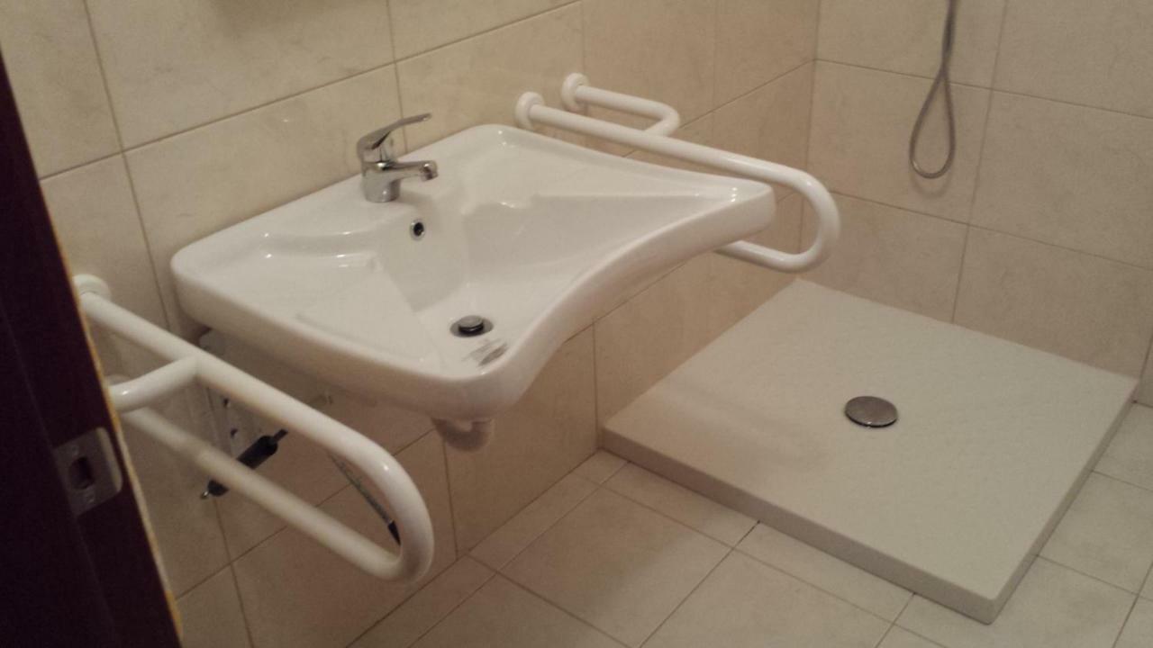 Double Room - Disability Access,852369905:JPEG