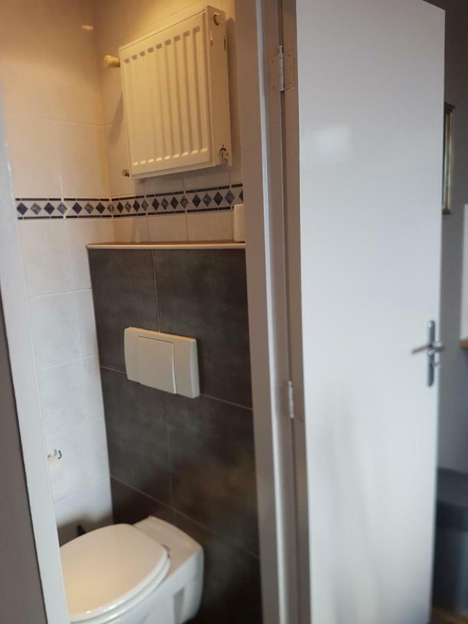 Standard Double or Twin Room,852789860:JPEG
