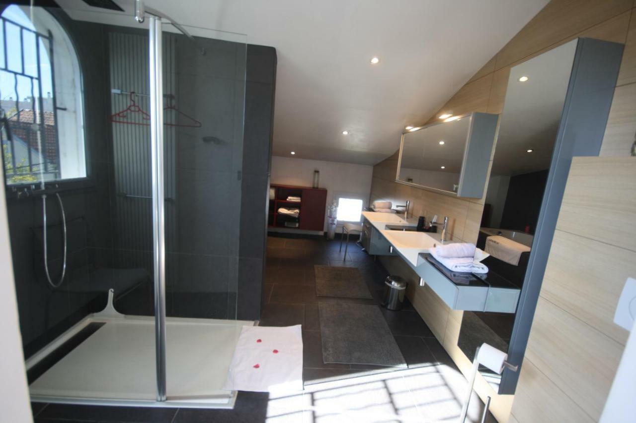 Deluxe Double Room Bath