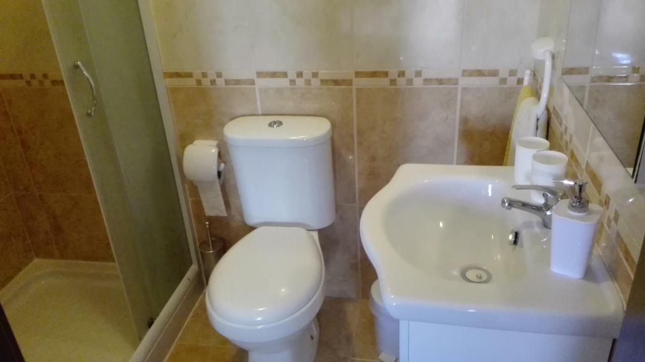 Double Room Private Bathroom,855682829:JPEG