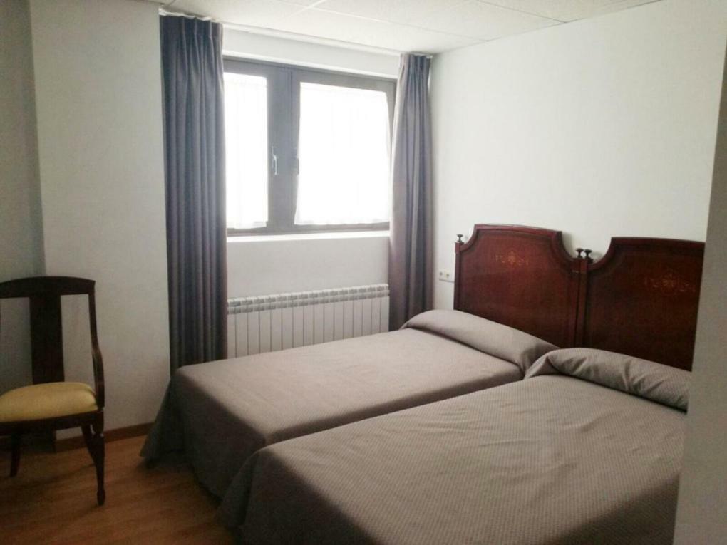 Twin Room,855903041:JPEG